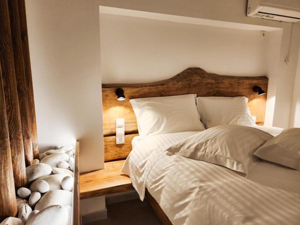 Elia Luxury Rooms อาเรโอโปลิส ภายนอก รูปภาพ