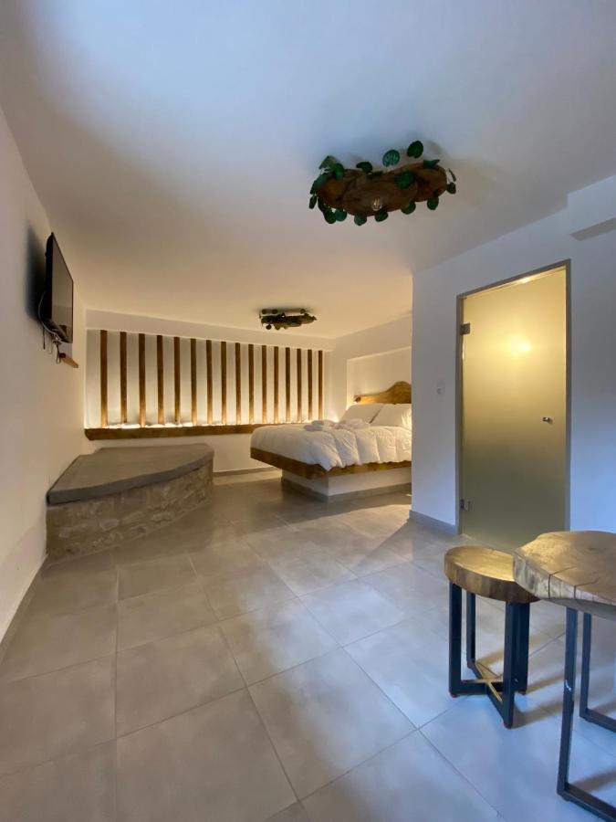 Elia Luxury Rooms อาเรโอโปลิส ภายนอก รูปภาพ